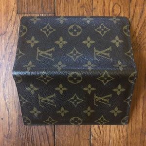 AUTHENTIC Louis Vuitton Check Book Cover